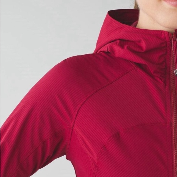 Lululemon In Flux Reversible Jacket - Picture 3 of 12